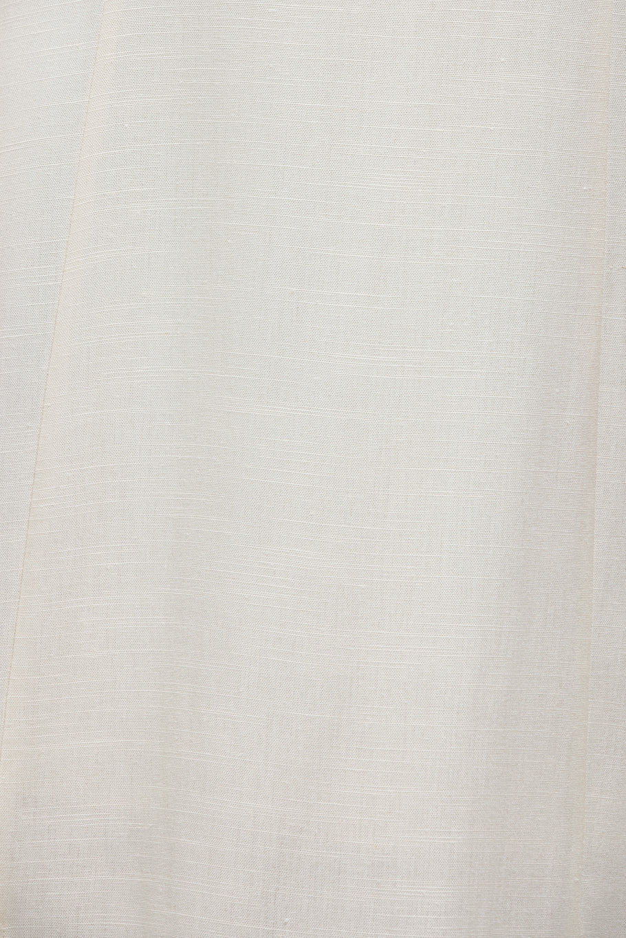 בד של שמלת מידי צנועה בצבע פשתן